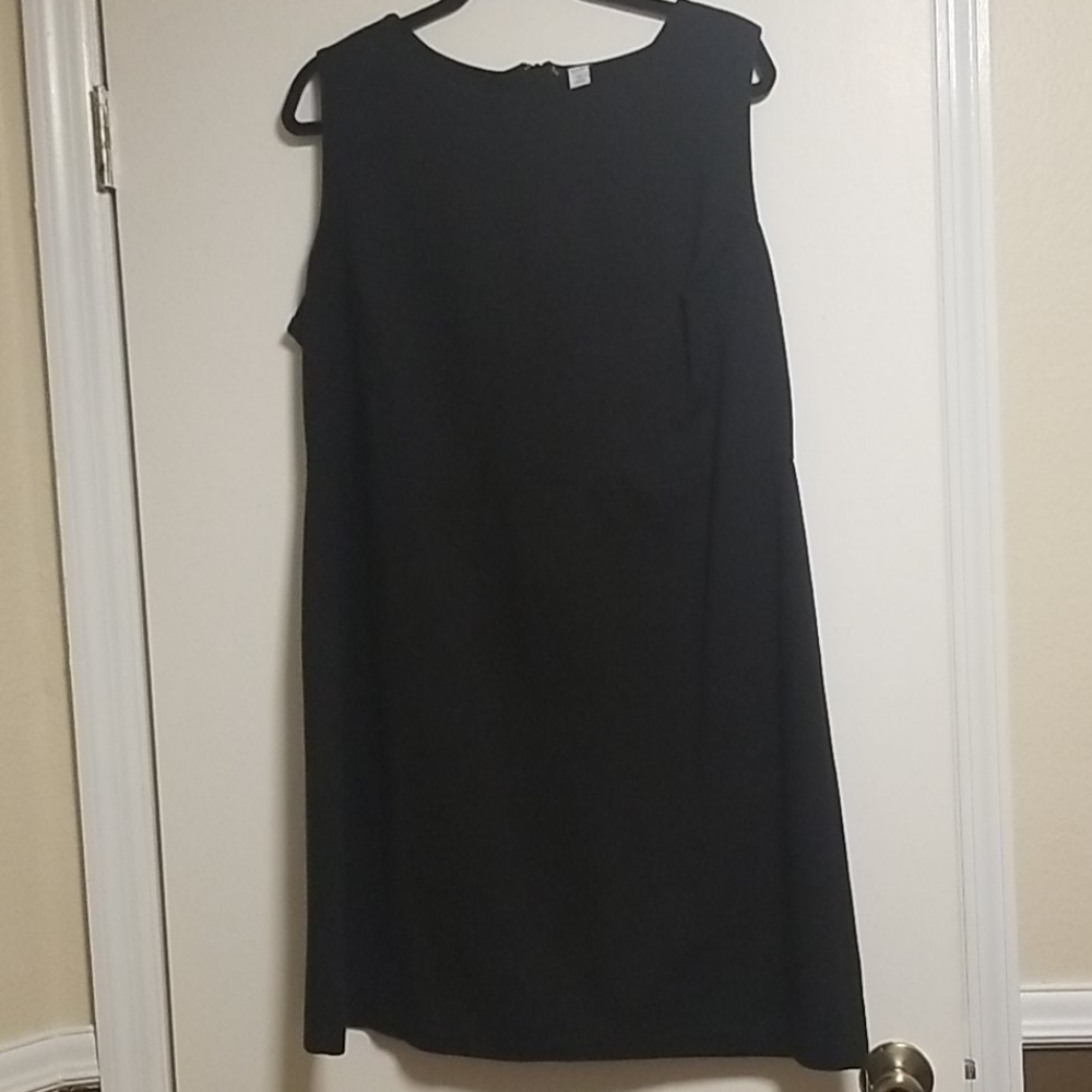 Old navy black sleeveless ponte knit dress